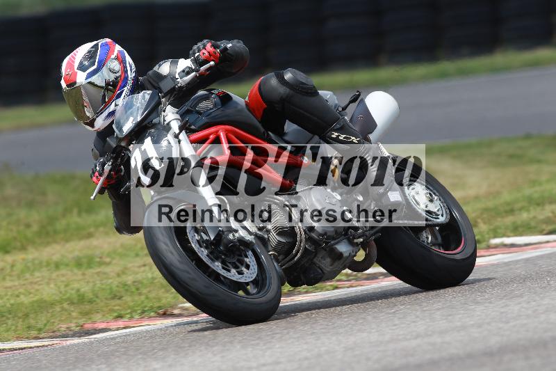 Archiv-2022/13 25.04.2022 Plüss Moto Sport ADR/Freies Fahren/21